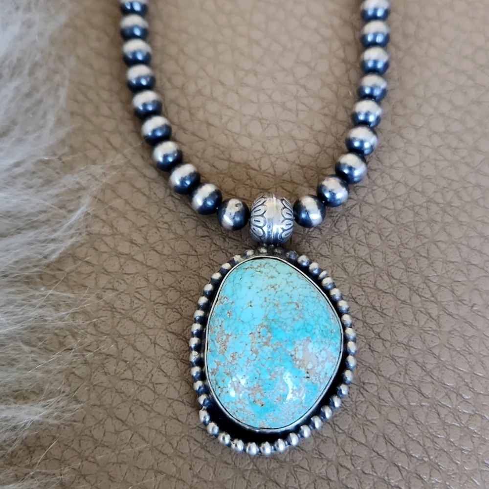 Besutuful NWT Native American Navajo Turquoise Pendant & Pearl Necklace 🩵🩶♥️🎁 - Picture 13 of 16
